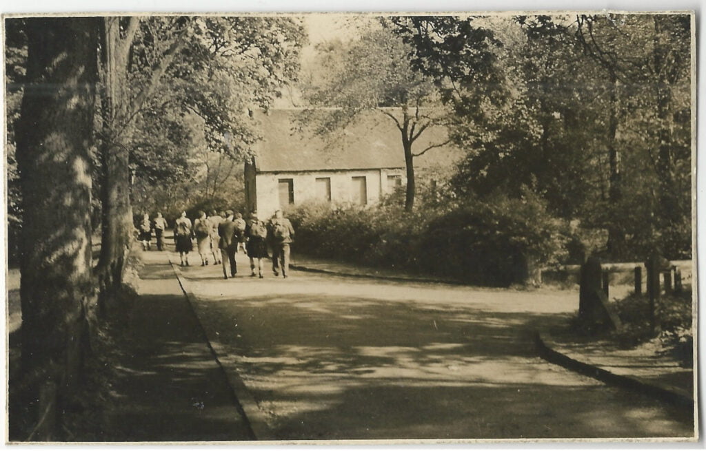 Walkers on The Tinkers Loan